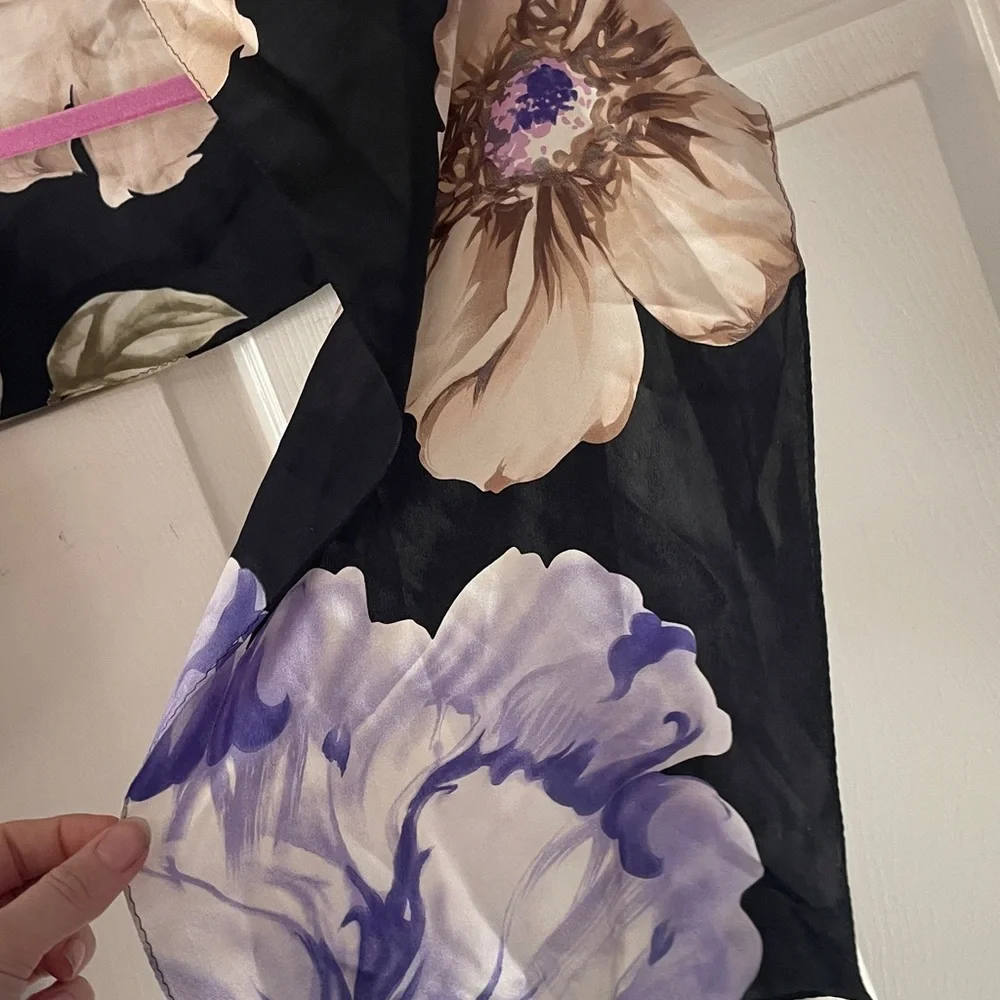 VTG ANNE KLEIN SILK SCARF